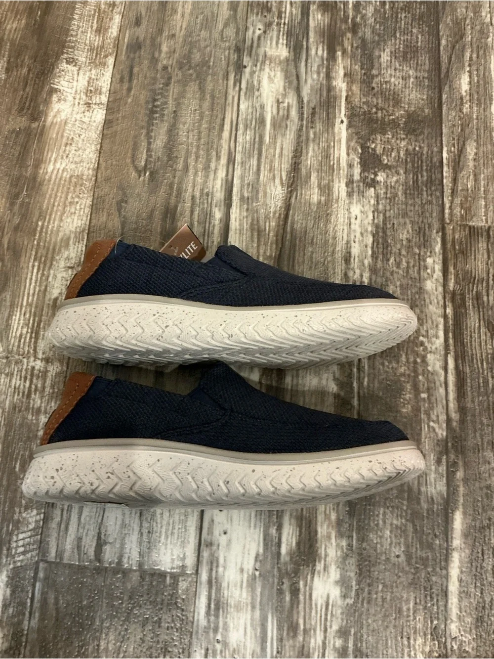 Clarks Navy Knit Slip-On with Brown Heel Tab Size 7.5